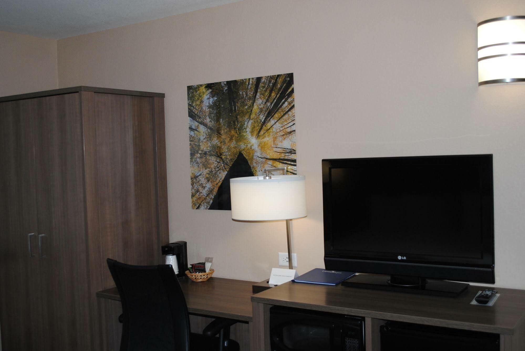 Boulder University Inn Экстерьер фото